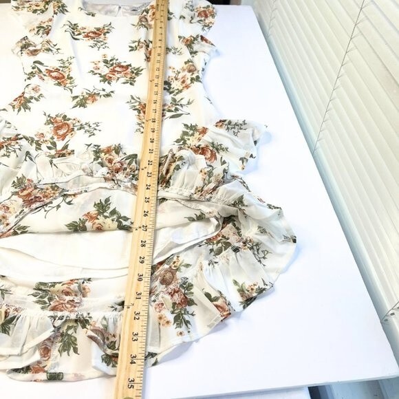 Women's White Floral Ruffle Mini Dress with Open Back Detail, Bridal Size M - Picture 15 of 16